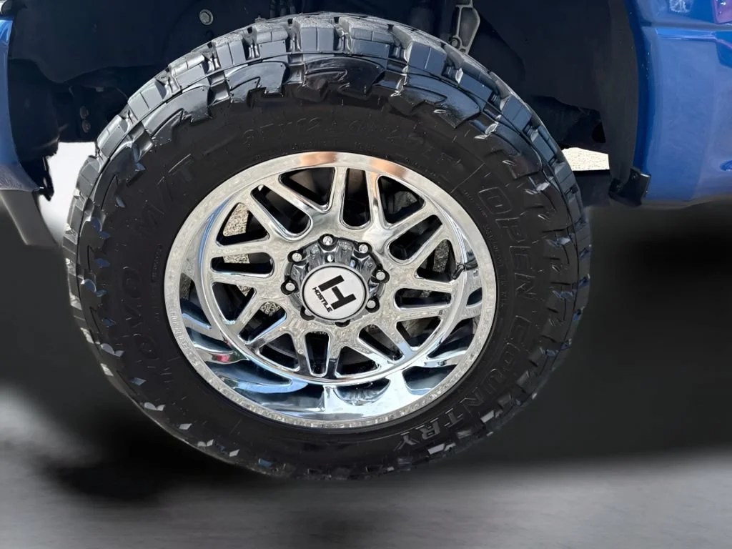 Used 2022  Ford XL image 39