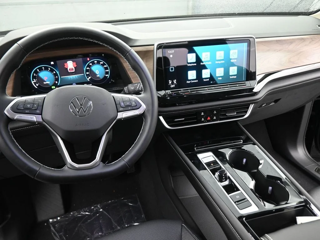 2026 Volkswagen Atlas SE w/Tech - Photo 38