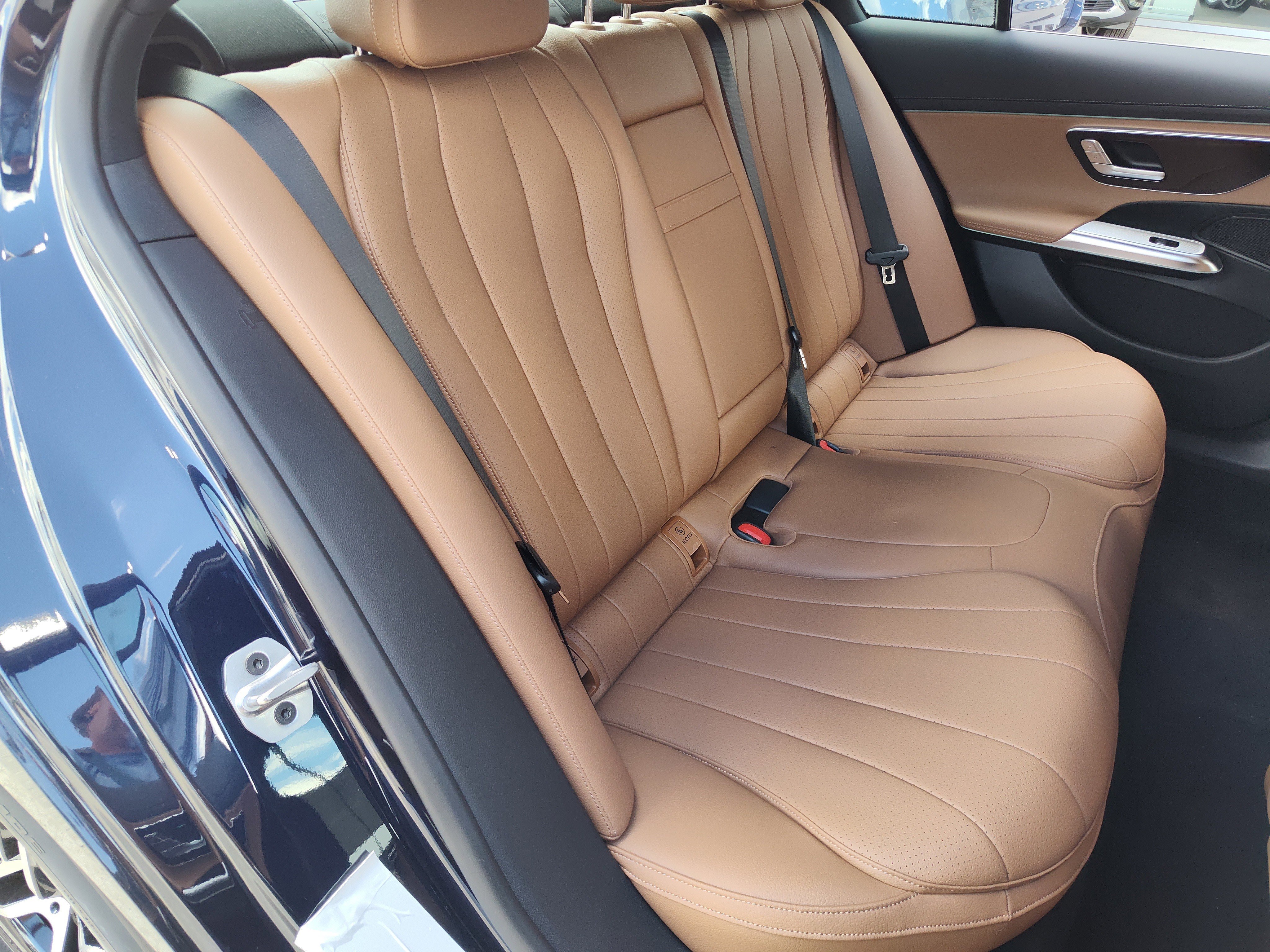New 2026 Nautical Blue Metallic Mercedes-Benz E 350 image 25