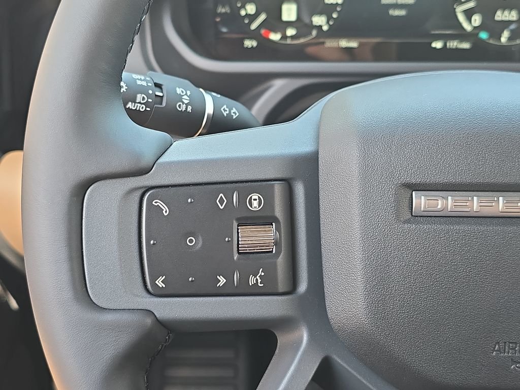 New 2026 Carpathian Grey Land Rover X-Dynamic SE image 18
