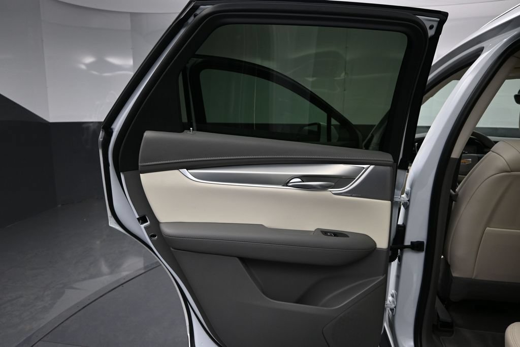 New 2026 Crystal White Tricoat Cadillac Premium Luxury image 12