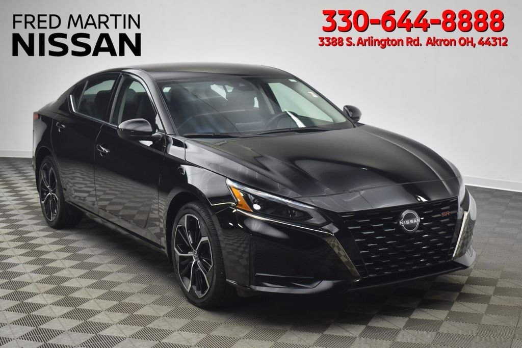 2025 Nissan Altima SR