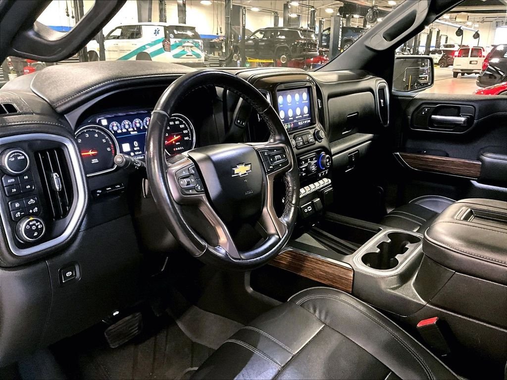 Used 2022 Gray Chevrolet High Country image 8