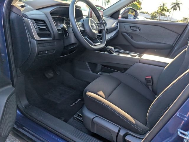 Used 2023 Blue Nissan S image 11