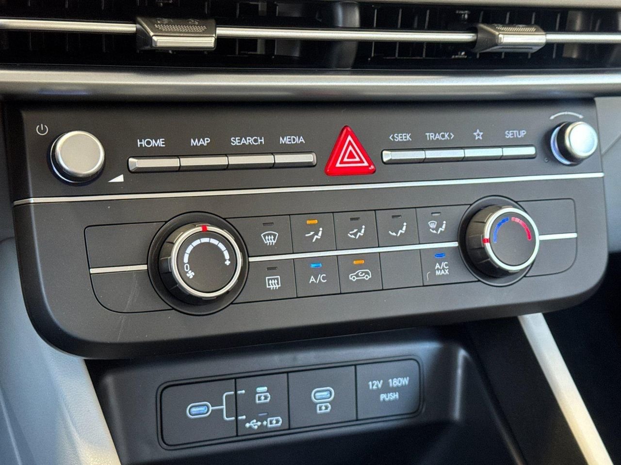 New 2026 White Hyundai SE FWD image 19