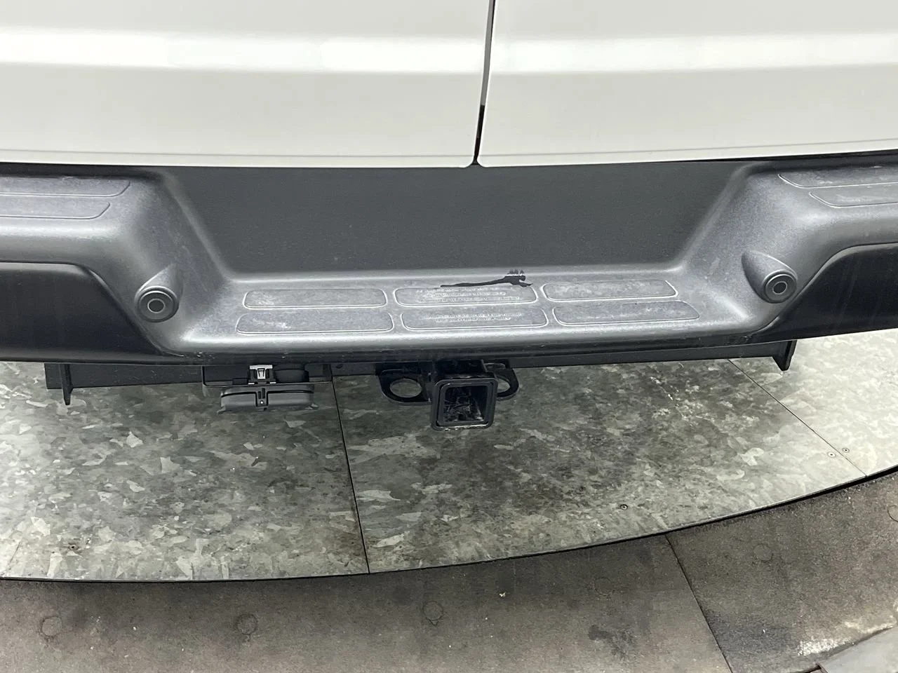 2025 GMC Savana Cargo Work Van - Photo 22