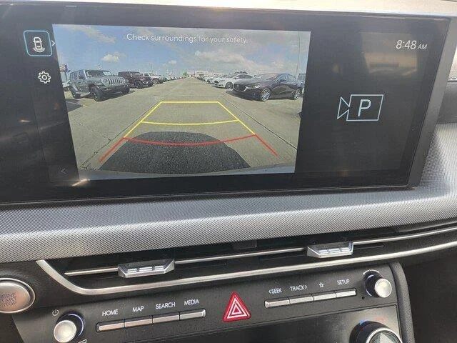 Used 2025 Aero Silver Hyundai SEL image 18
