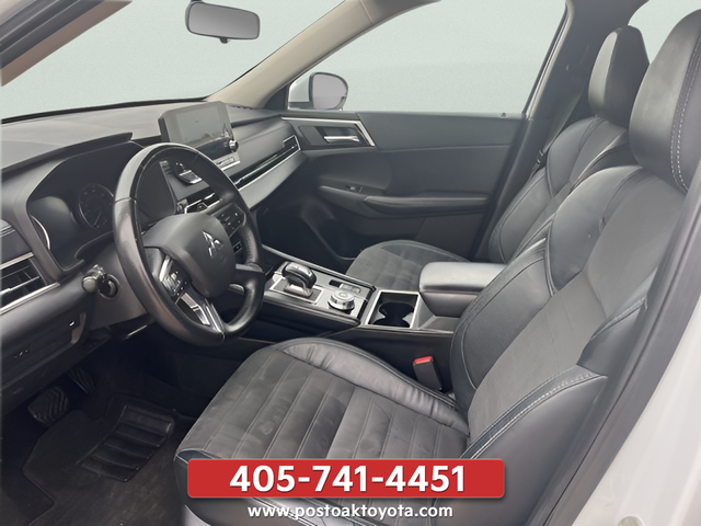 Used 2022 Gray Mitsubishi SE image 13