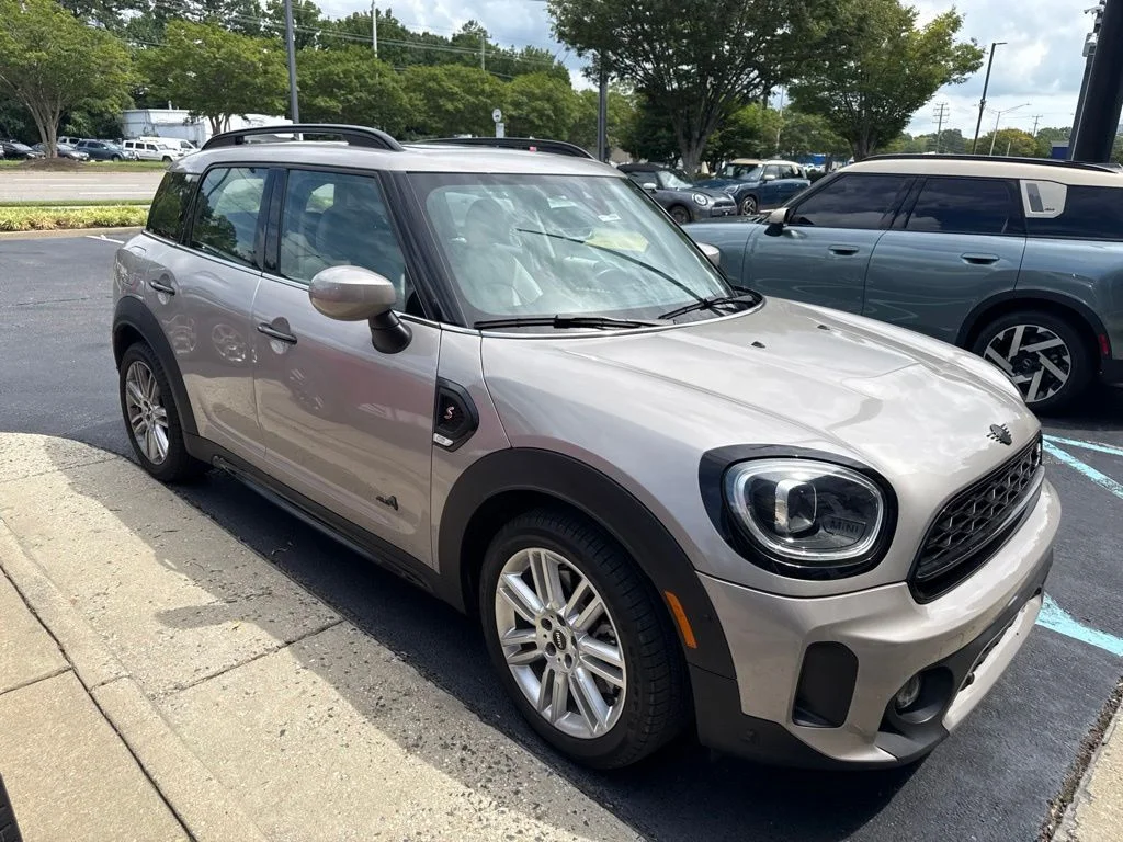 Used 2024 Rooftop Gray Metallic MINI Iconic image 3