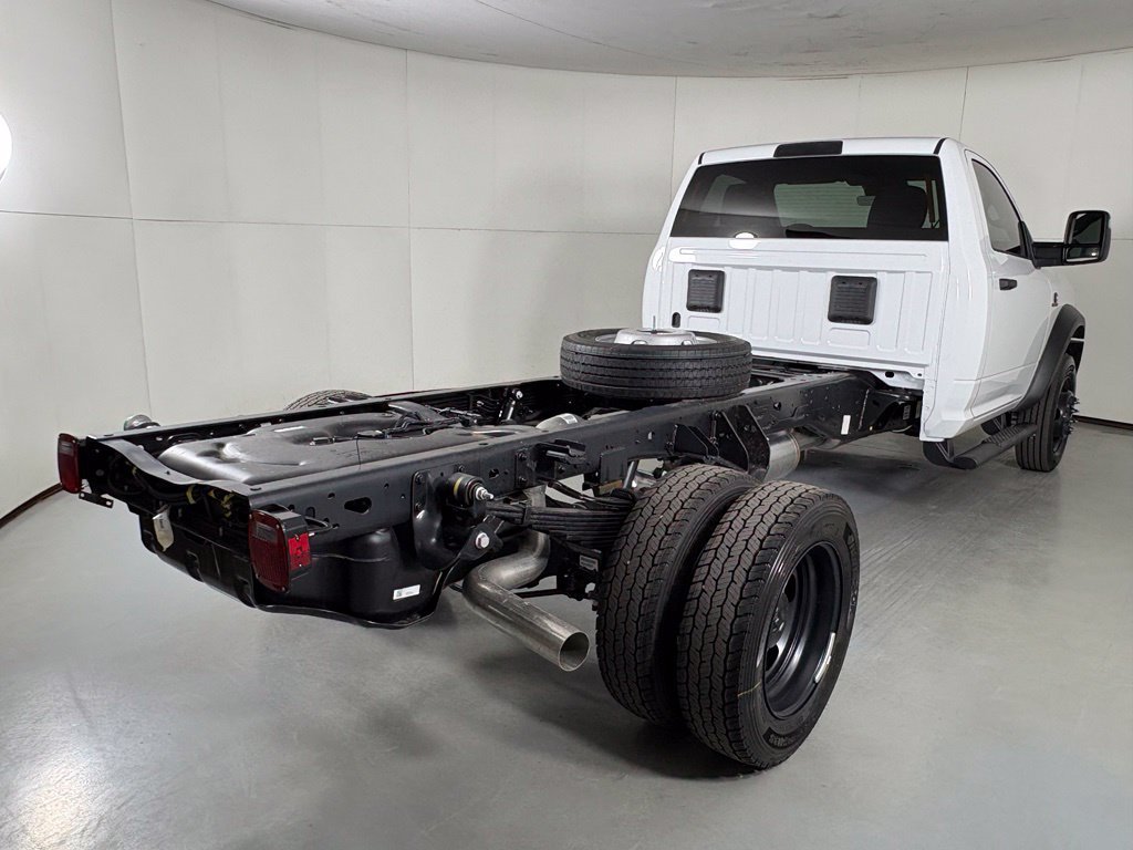 New 2027 Bright White Clear-Coat Paint RAM Tradesman image 8