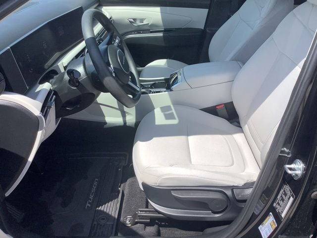 2025 Hyundai Tucson SE - Photo 9
