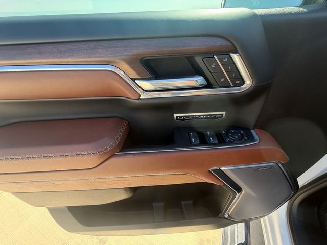 Used 2025 White GMC Denali Ultimate image 11