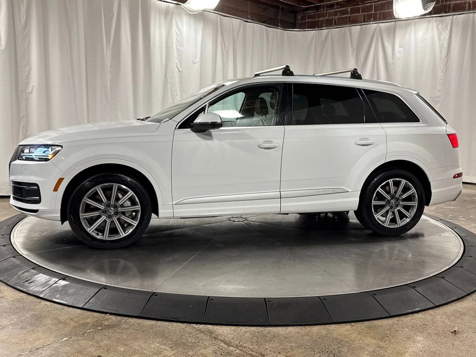 Used 2019 Glacier White Audi 55 Premium Plus quattro image 10