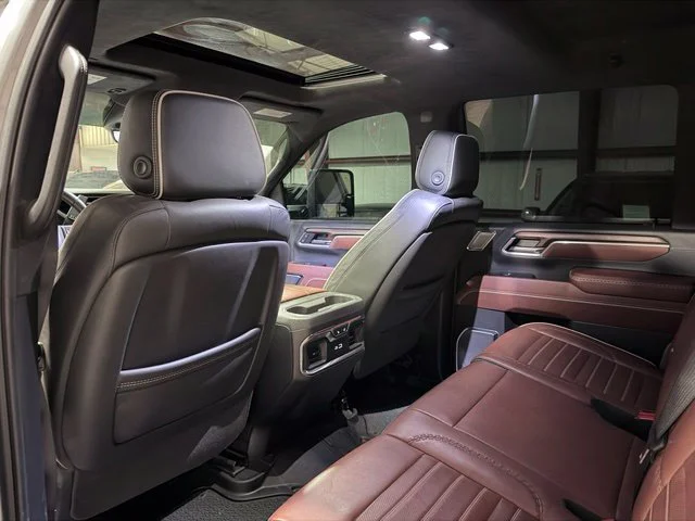 Used 2025 Silver GMC Denali Ultimate image 9