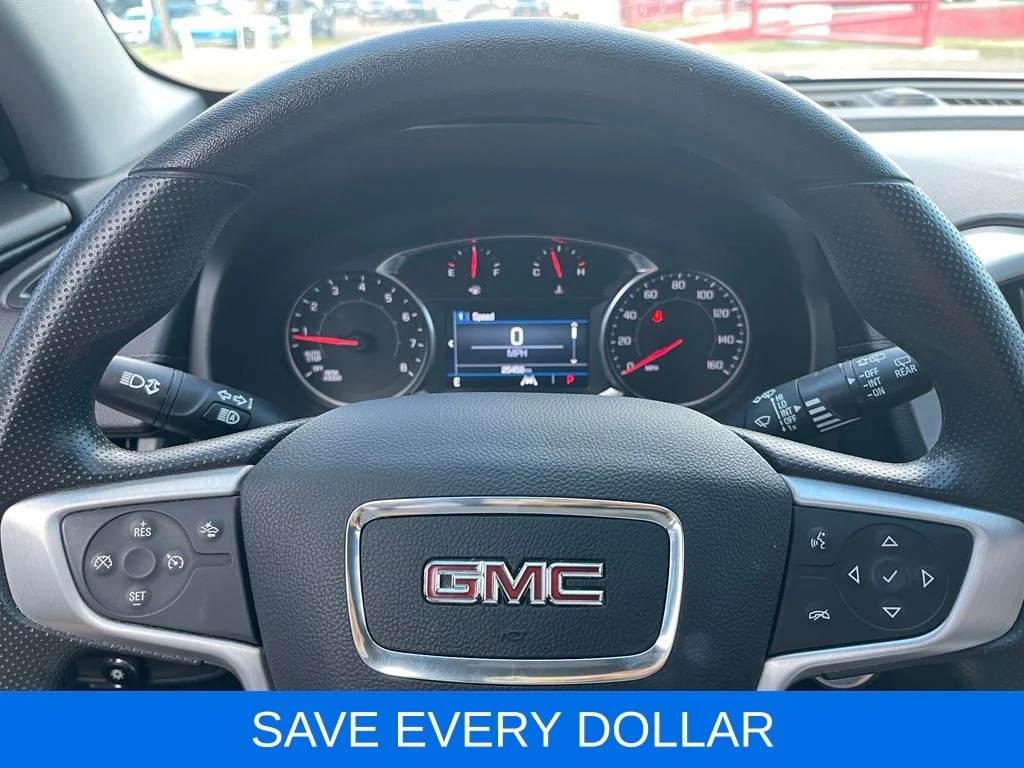 Used 2024 White GMC SLE image 8