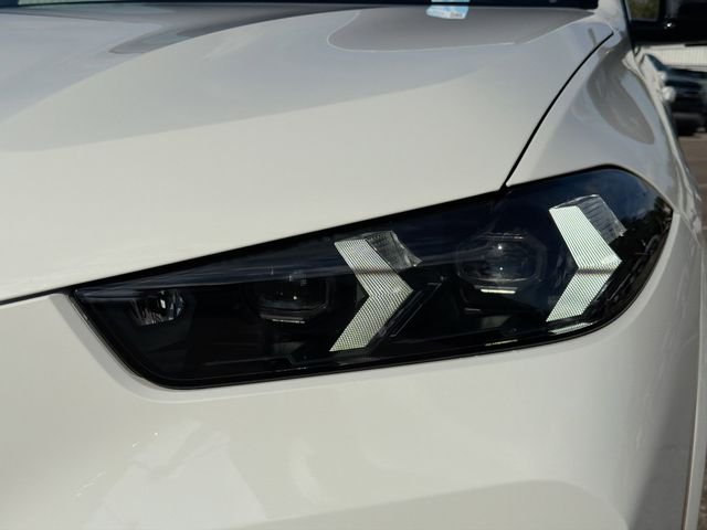 2026 BMW X5 M60i - Photo 9