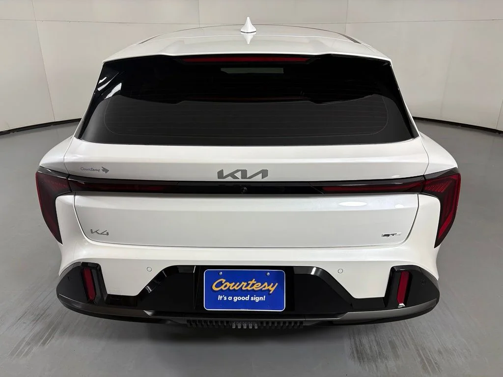 New 2026 Snow White Pearl Kia GT-Line Turbo image 7