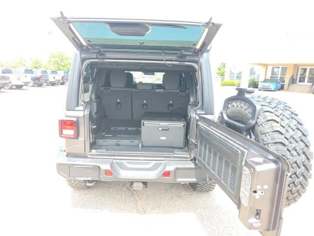 Used 2025 Gray Jeep Willys 4xe image 36