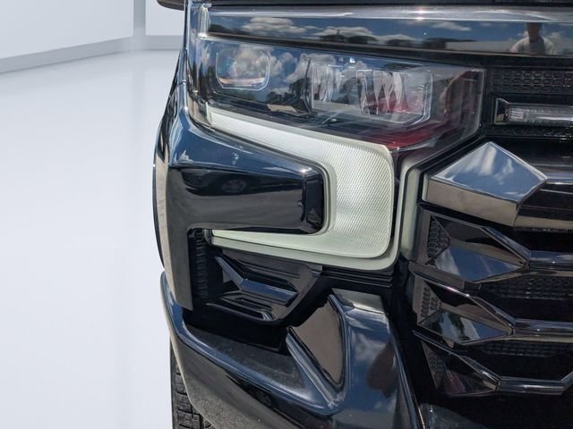 Used 2023 Black Chevrolet ZR2 image 9