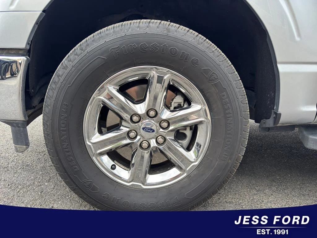 Used 2024 Iconic Silver Metallic Ford XLT image 10
