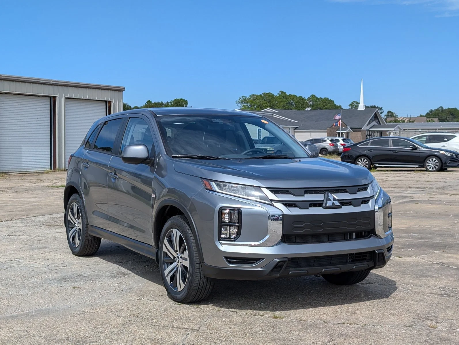 New 2027 Gray Mitsubishi 2.0 ES image 9