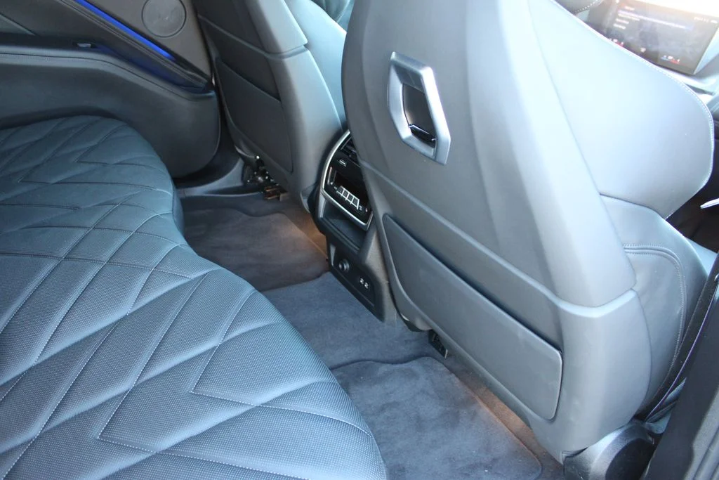 2023 BMW XM Base - Photo 48