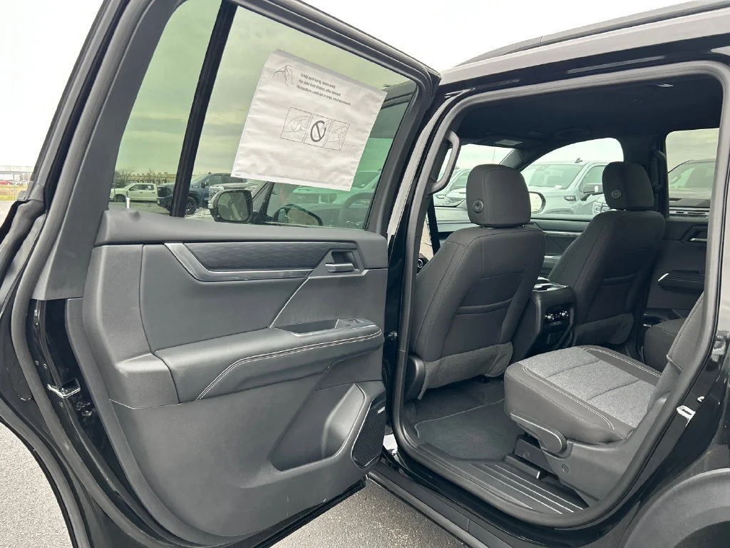 New 2026 Ebony Twilight Metallic GMC Elevation Black Edition image 33