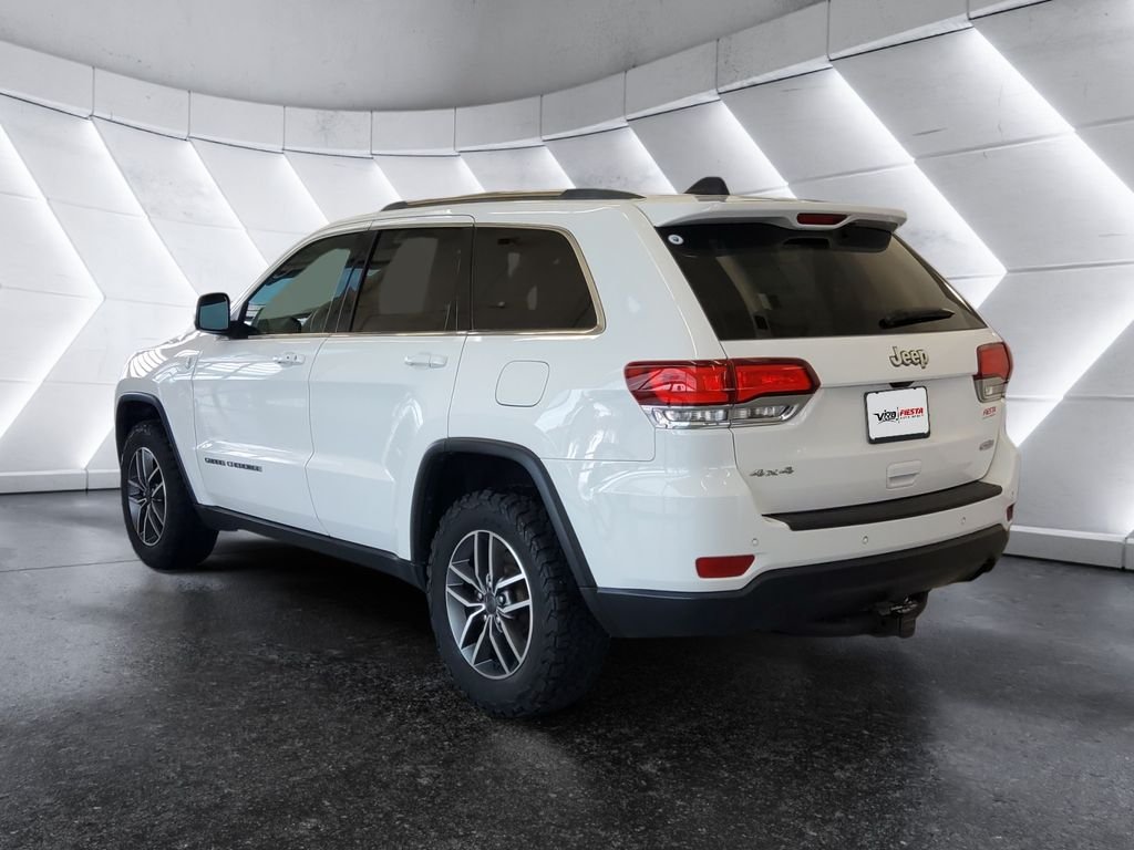 Used 2020 White Jeep Laredo image 6