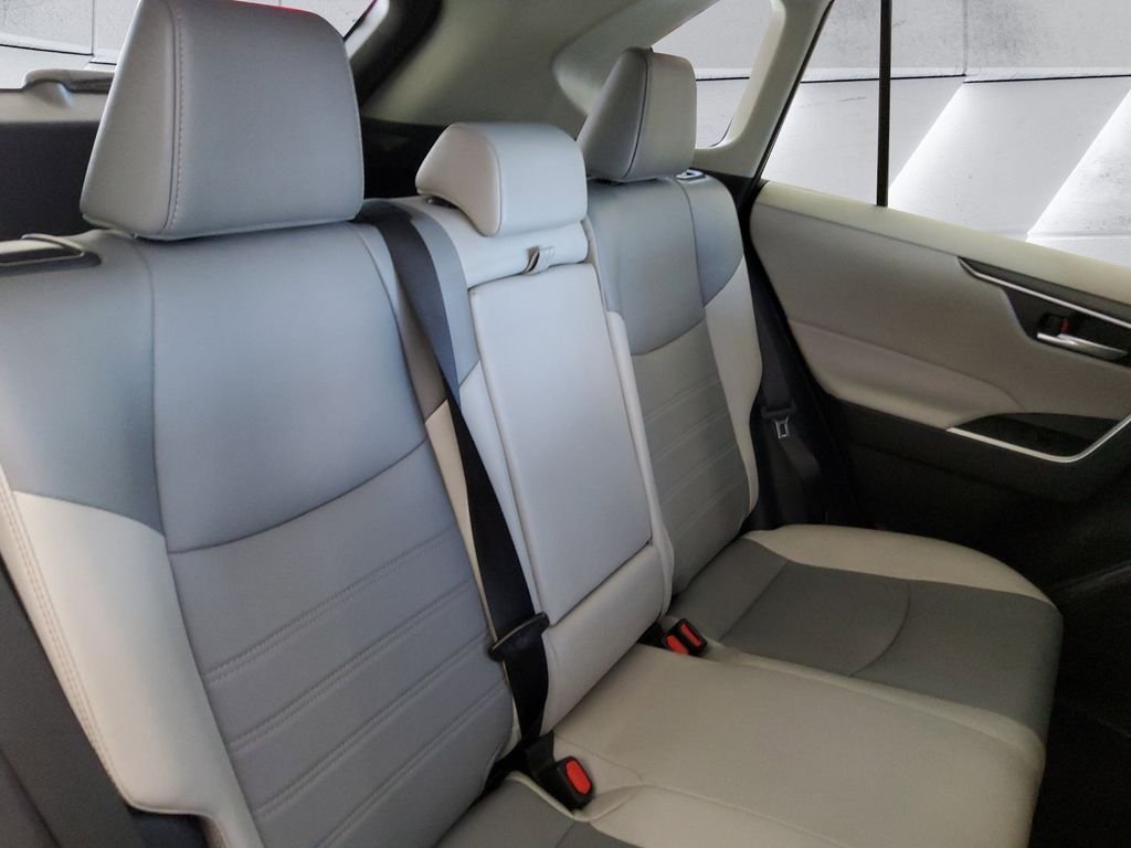 Used 2023 Silver Toyota XLE Premium image 16