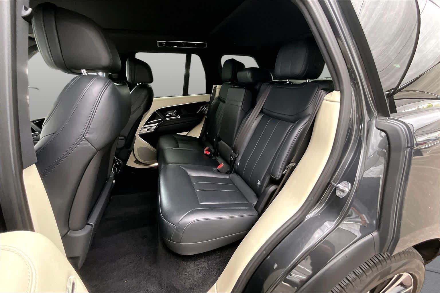 Used 2023 Carpathian Grey Premium Metallic Land Rover SE image 21