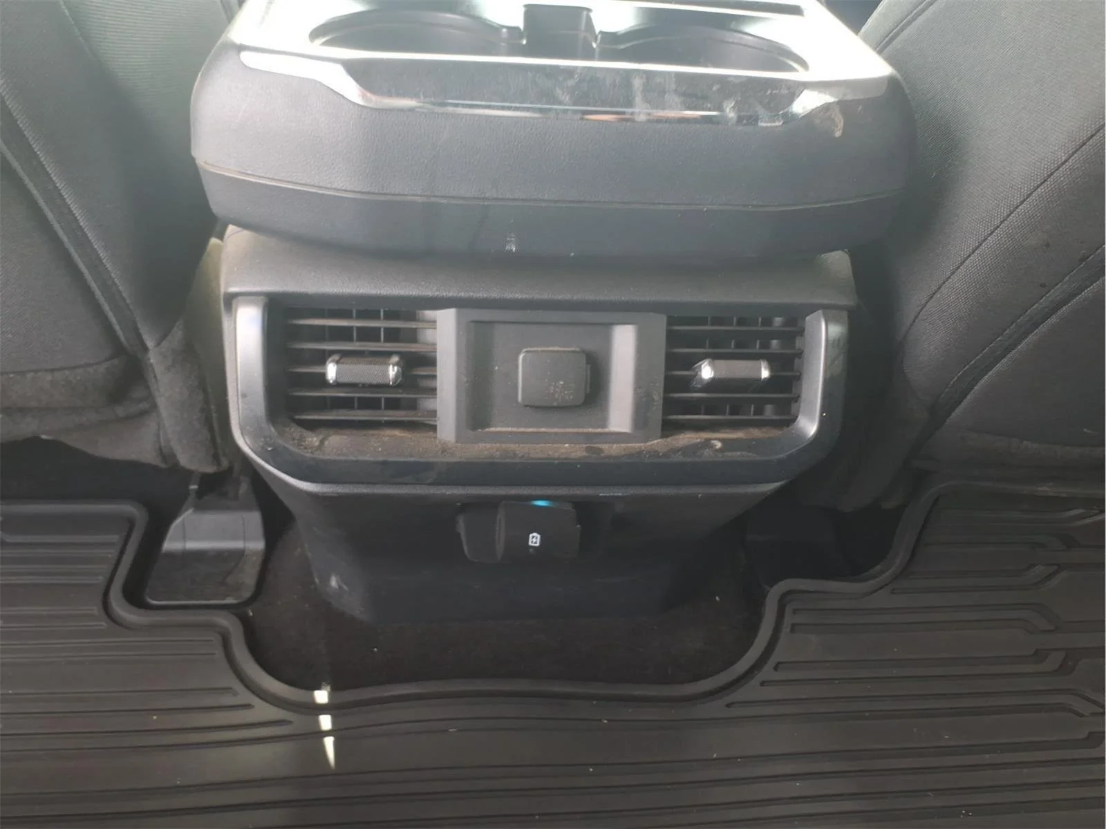 Used 2024 Oxford White Ford STX image 13