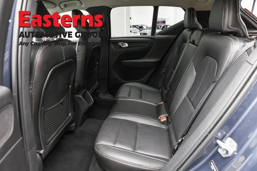 Used 2021 Gray Volvo Momentum image 21