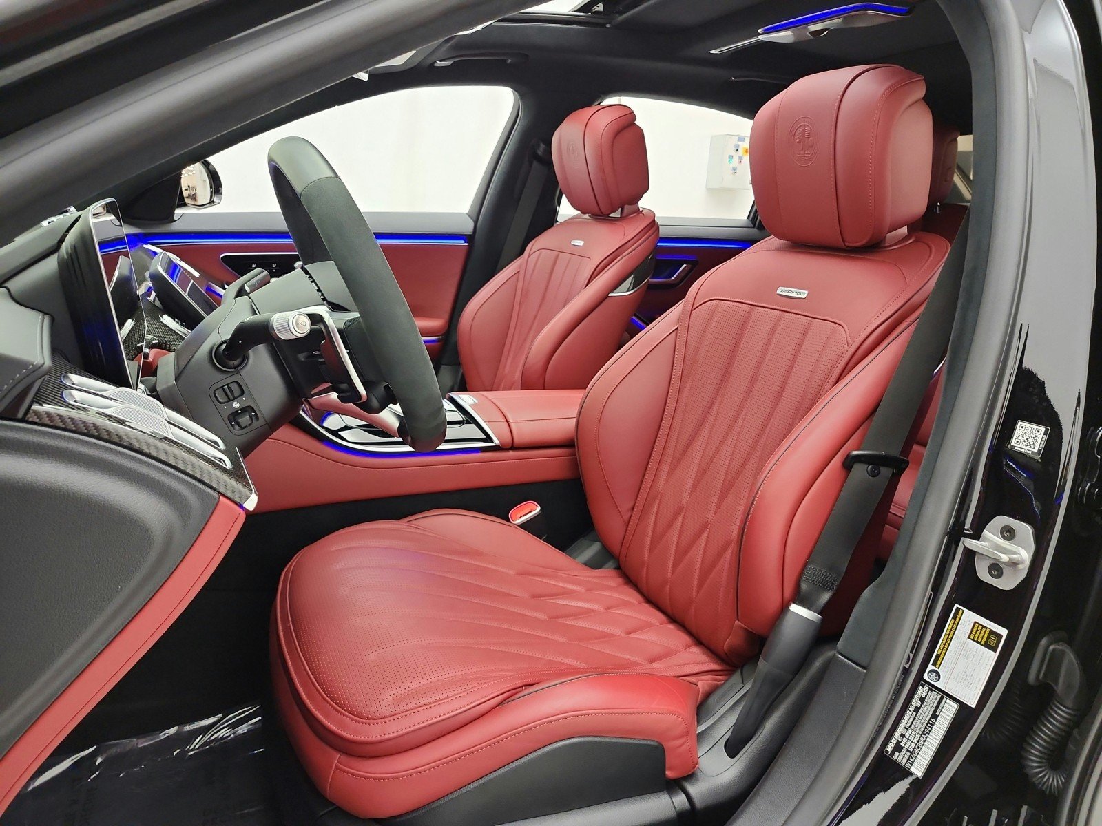 Certified Used 2024 Obsidian Black Metallic Mercedes-Benz AMG® S 63 E 4MATIC Sedan image 15