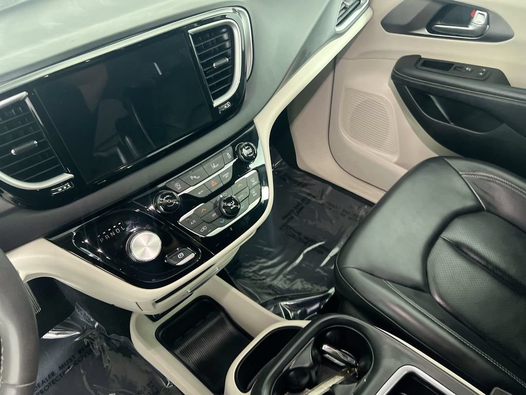 Used 2023 Gray Chrysler Touring L image 23