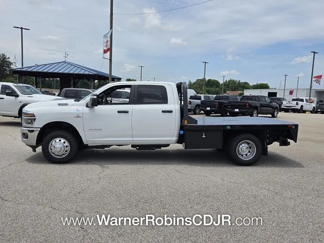 New 2026 Bright White Clearcoat RAM Tradesman image 4