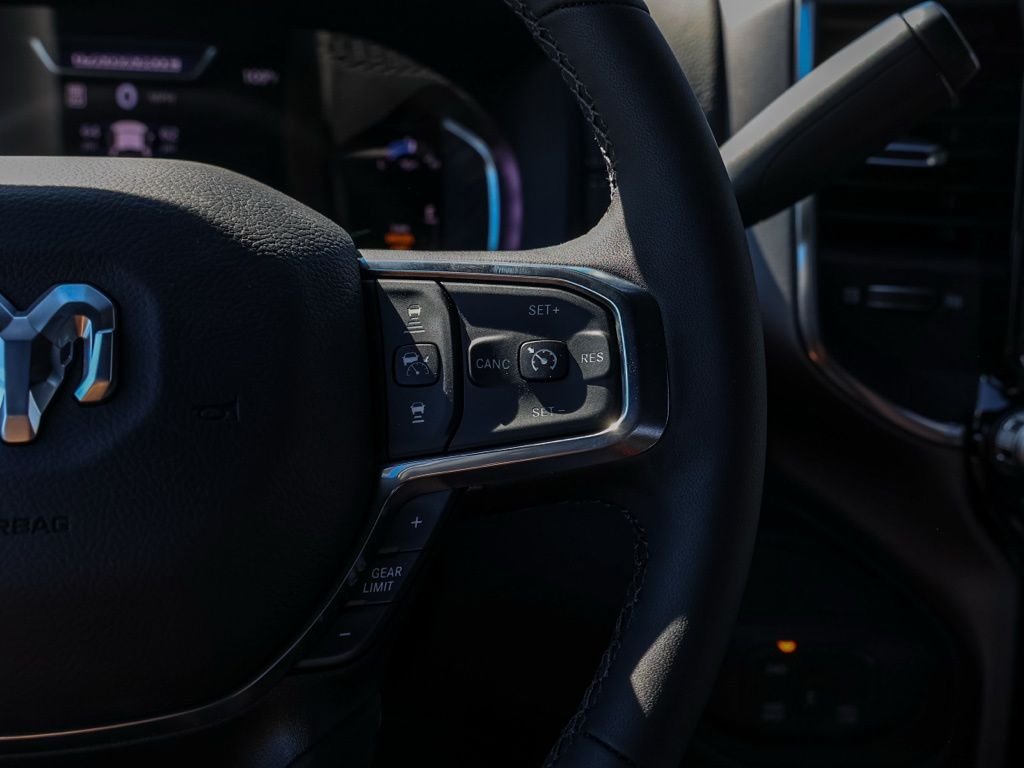 New 2026 Granite Crystal Metallic Clear-Coat Exterior Paint RAM Laramie image 25