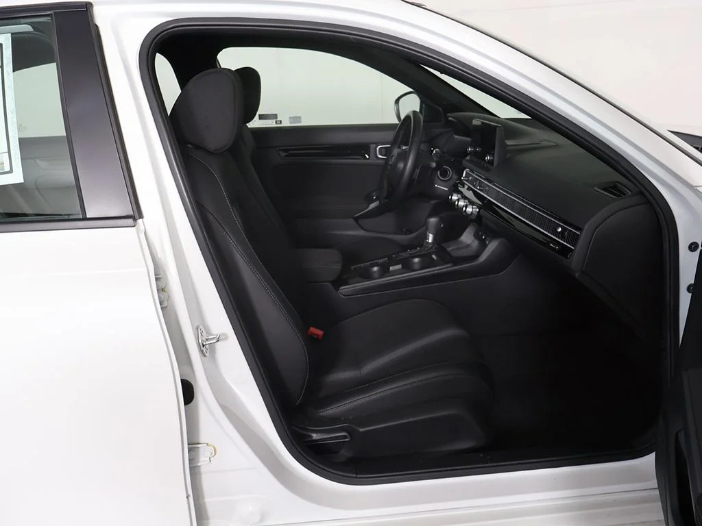 Used 2025 White Honda Sport image 30