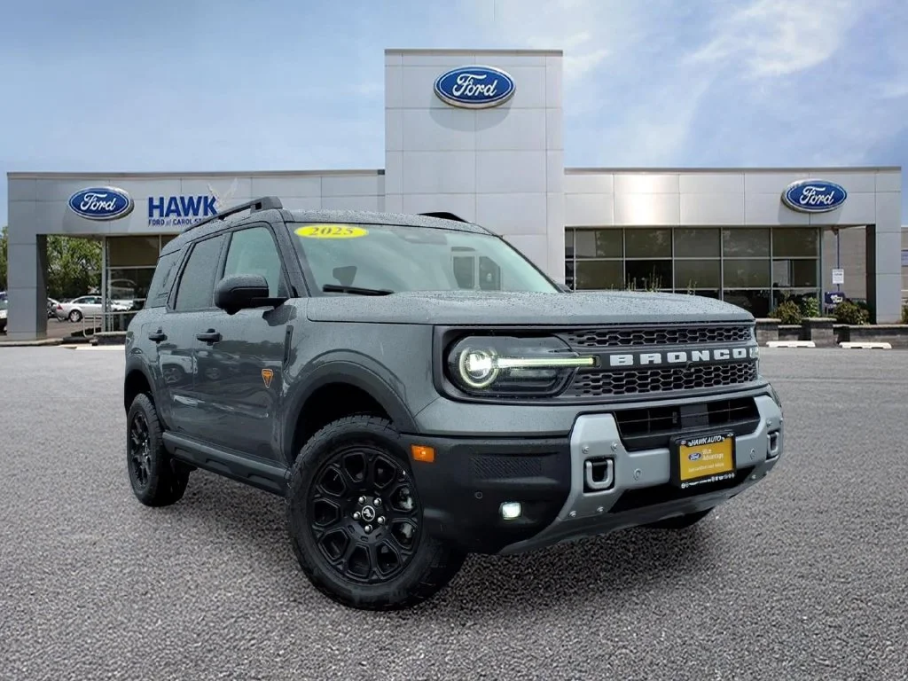 Certified Used 2025 Gray Metallic Ford Badlands image 1