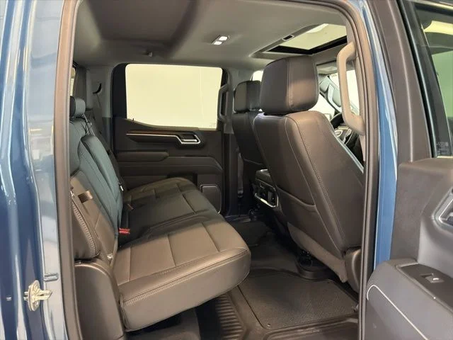 Used 2025 Blue GMC Denali image 44