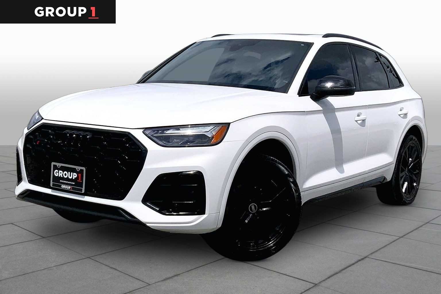 2023 Audi SQ5 Premium Plus's photo