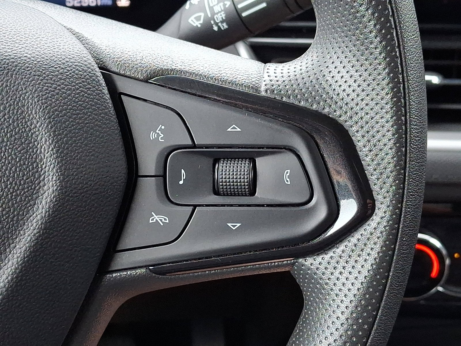 Used 2024 Mosaic Black Metallic Chevrolet LT image 20