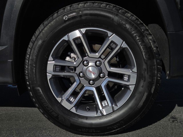 Used 2025 Ebony Twilight Metallic GMC Elevation image 46