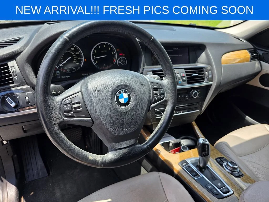 Used 2014 Black BMW xDrive28i image 9