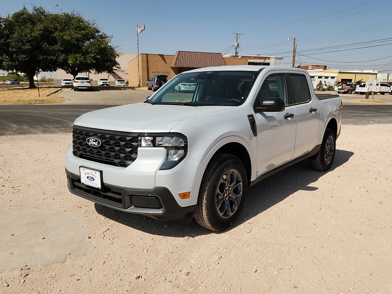 New 2026 Space White Metallic Ford XLT image 3
