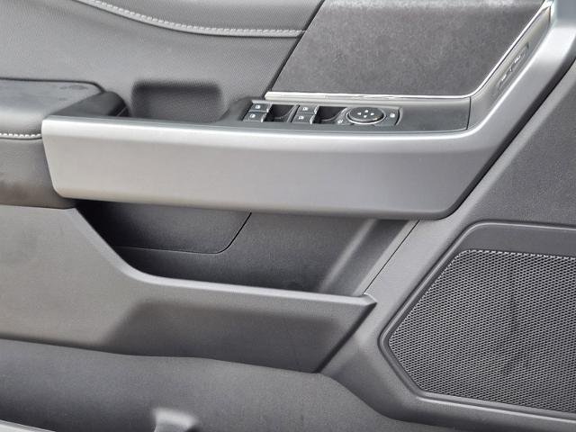 New 2026 Oxford White Ford XLT image 35