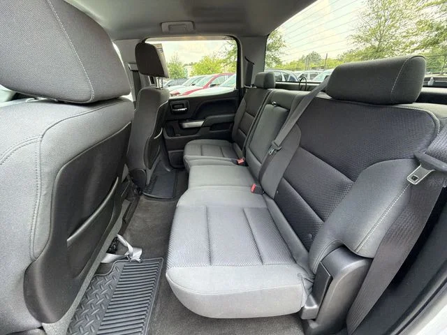 Used 2015 White Chevrolet LT image 23