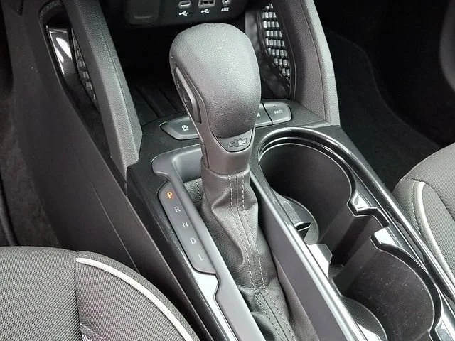 Used 2023 Summit White Chevrolet LT image 15