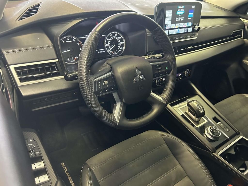 Used 2023 Gray Mitsubishi SE Special Edition image 13