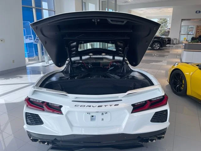Used 2020 White Chevrolet Stingray image 26