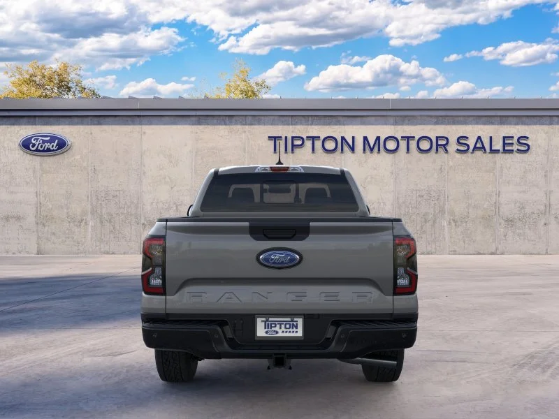 New 2026 Carbonized Gray Metallic Ford XLT image 5